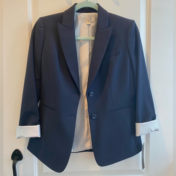 Brand new Tahari Arthur S. Levine blazer (navy, 2P) - Picture 2 of 6